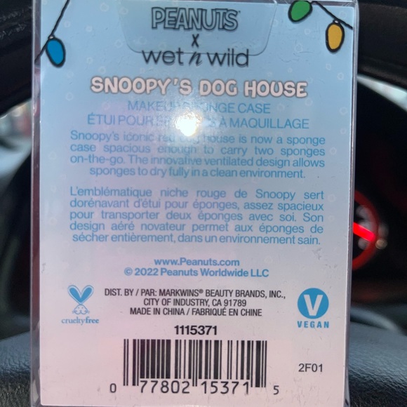 “SNOPPY” dog house makeup sponge holder - Picture 3 of 3